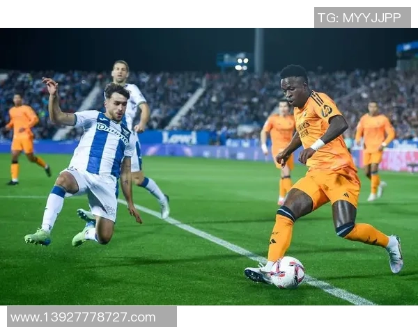 皇马主场大胜西甲领头羊，巴萨跌至第十！